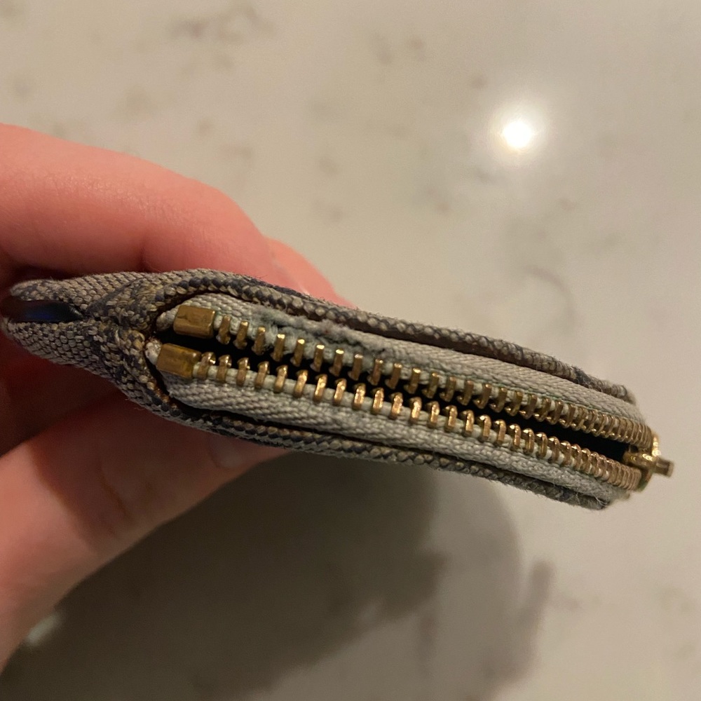 Authentic Louis Vuitton Round Coin Purse - Picture 8 of 8